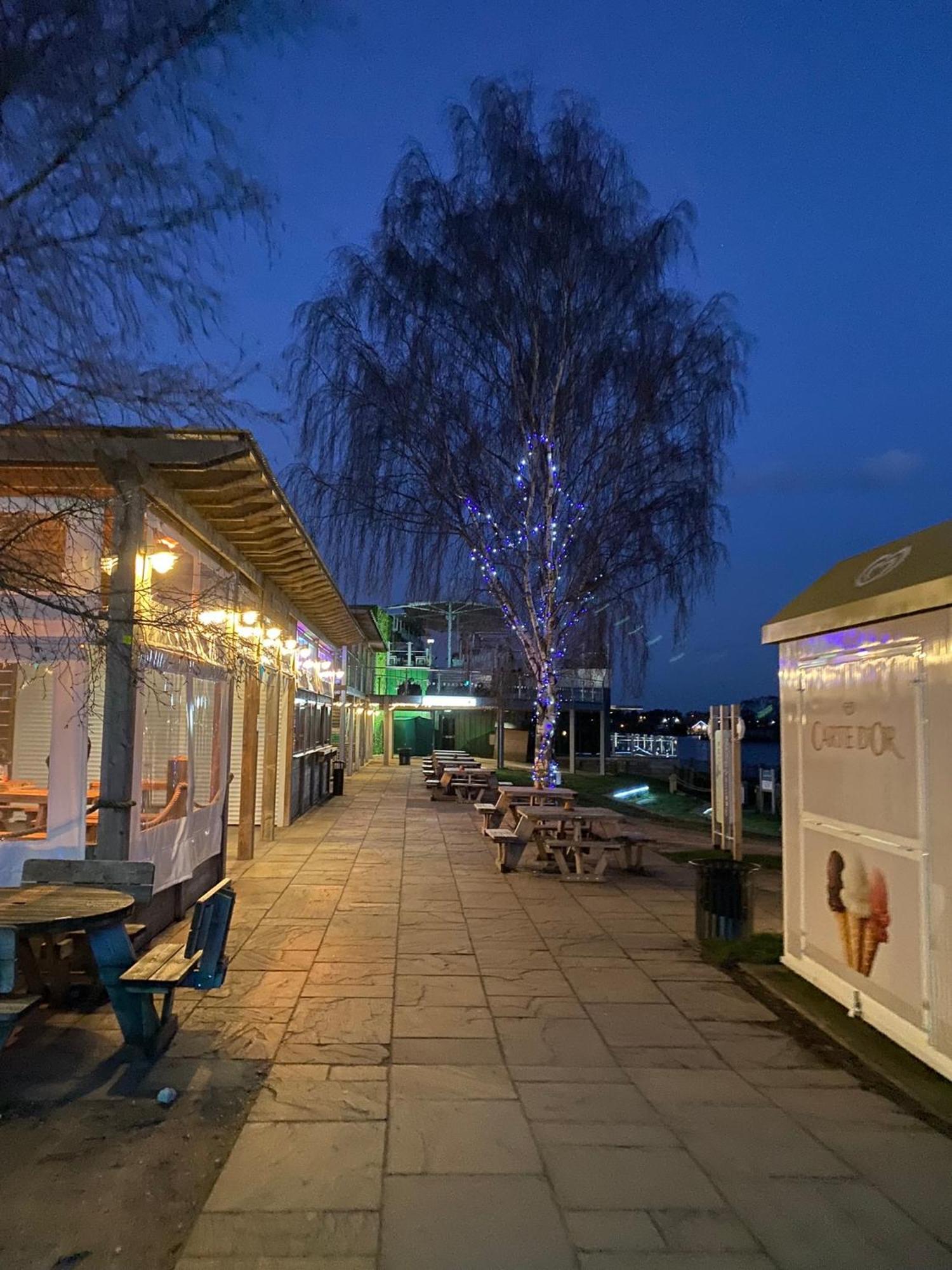 Tattershall Lakes Kingfisher Caravan 8 Berth With Hot Tub & Wifi Eksteriør bilde