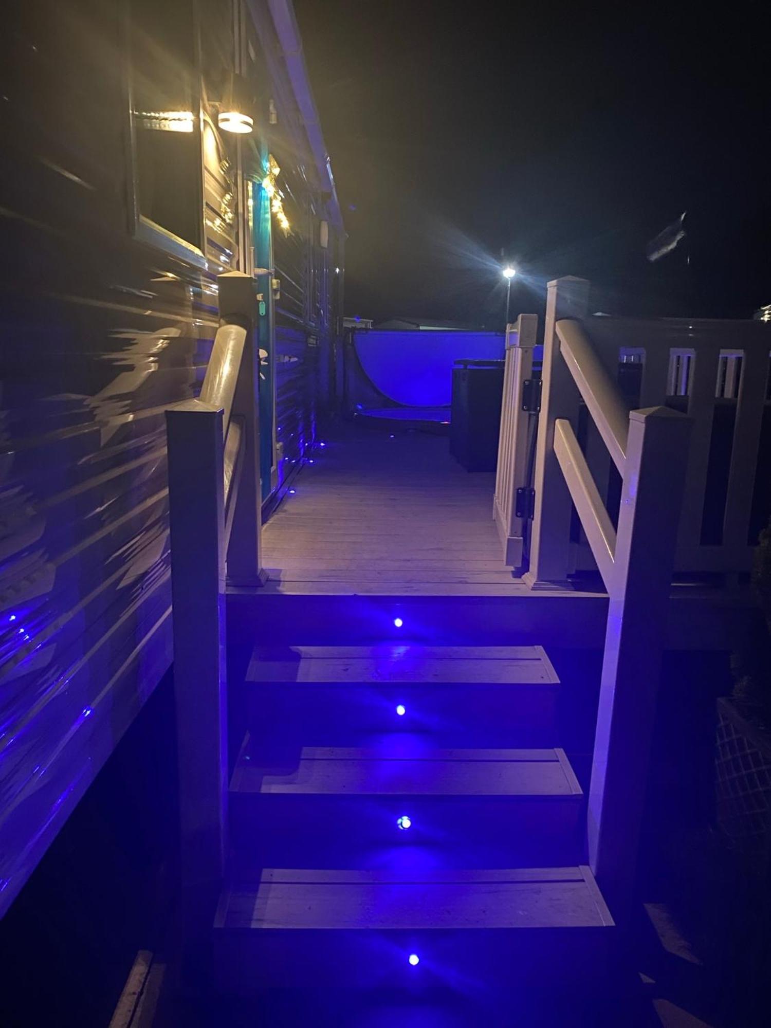 Tattershall Lakes Kingfisher Caravan 8 Berth With Hot Tub & Wifi Eksteriør bilde