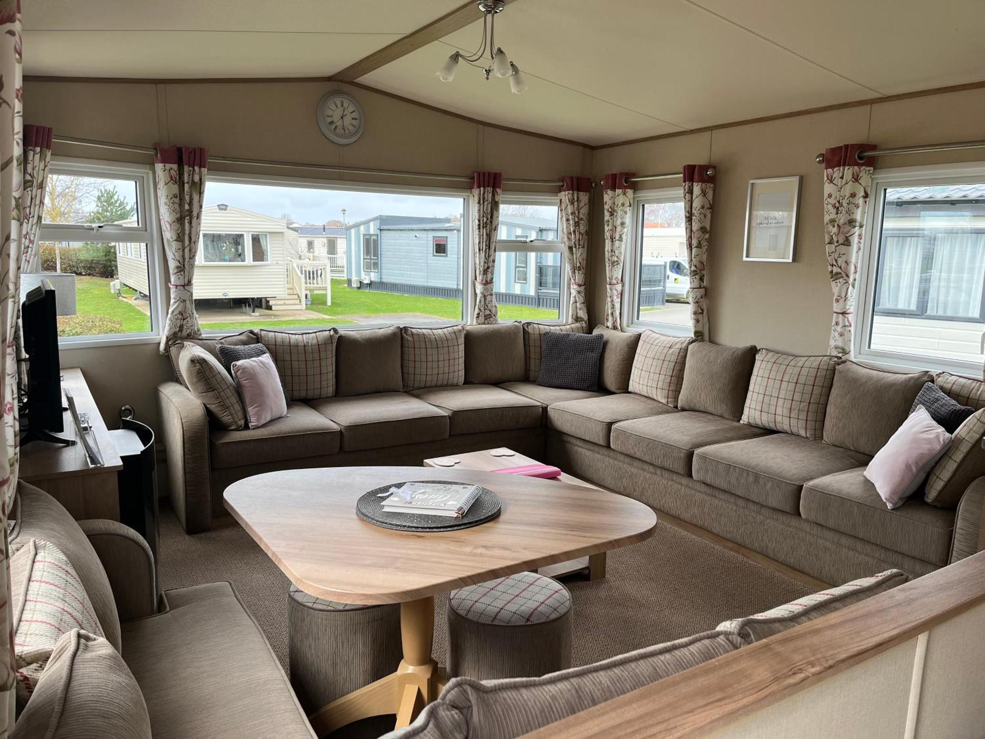 Tattershall Lakes Kingfisher Caravan 8 Berth With Hot Tub & Wifi Eksteriør bilde